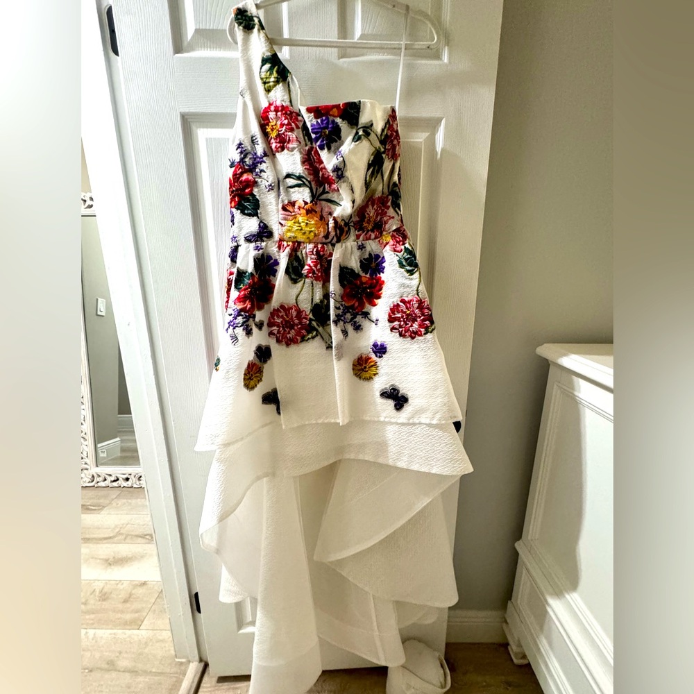 NWT Marchesa Notte dress! Absolutely gorgeous!! Size 12